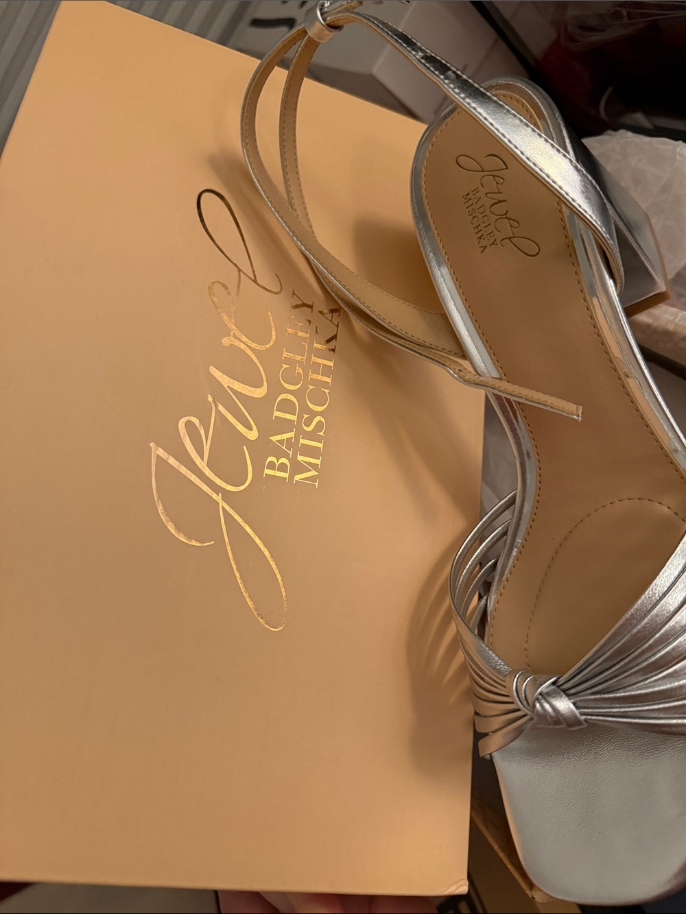 Jewel Badgley Mischka Metallic Silver Knotted Slingback Heels